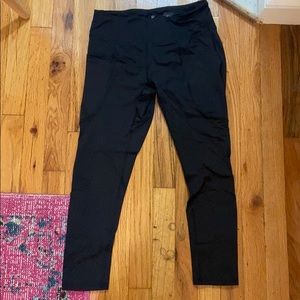 Virus Cropped Training Leggings